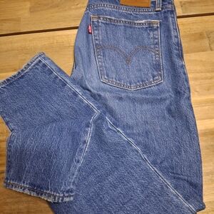 Levi's High Rise Blue Jeans